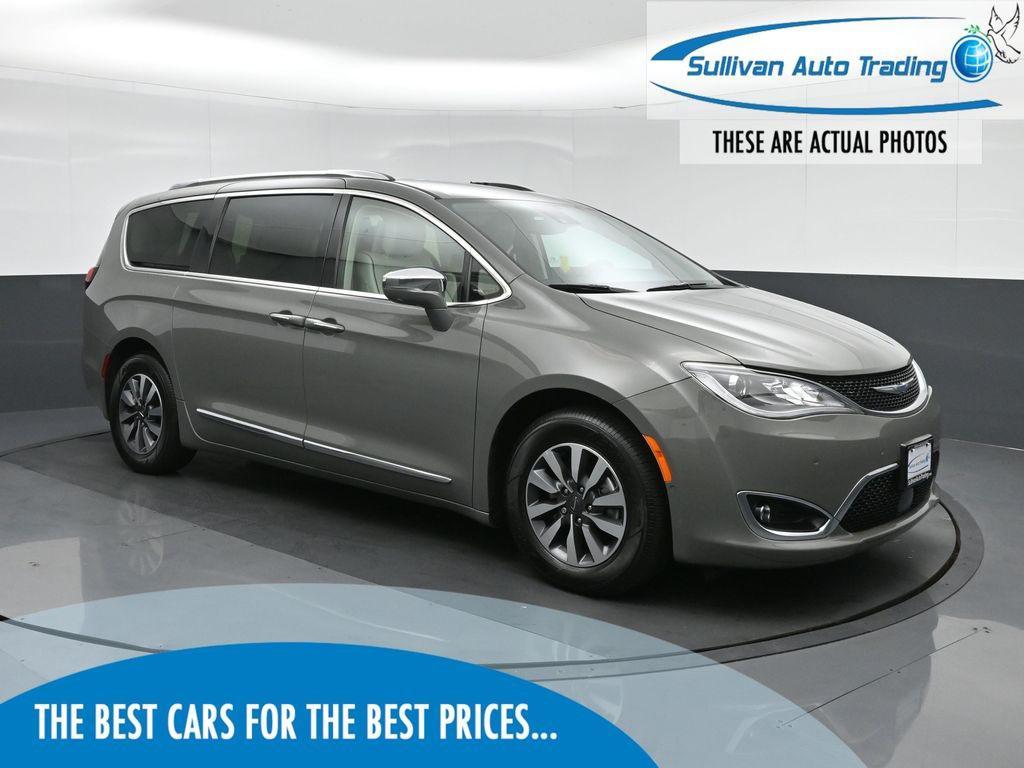 used 2020 Chrysler Pacifica Hybrid car, priced at $29,499