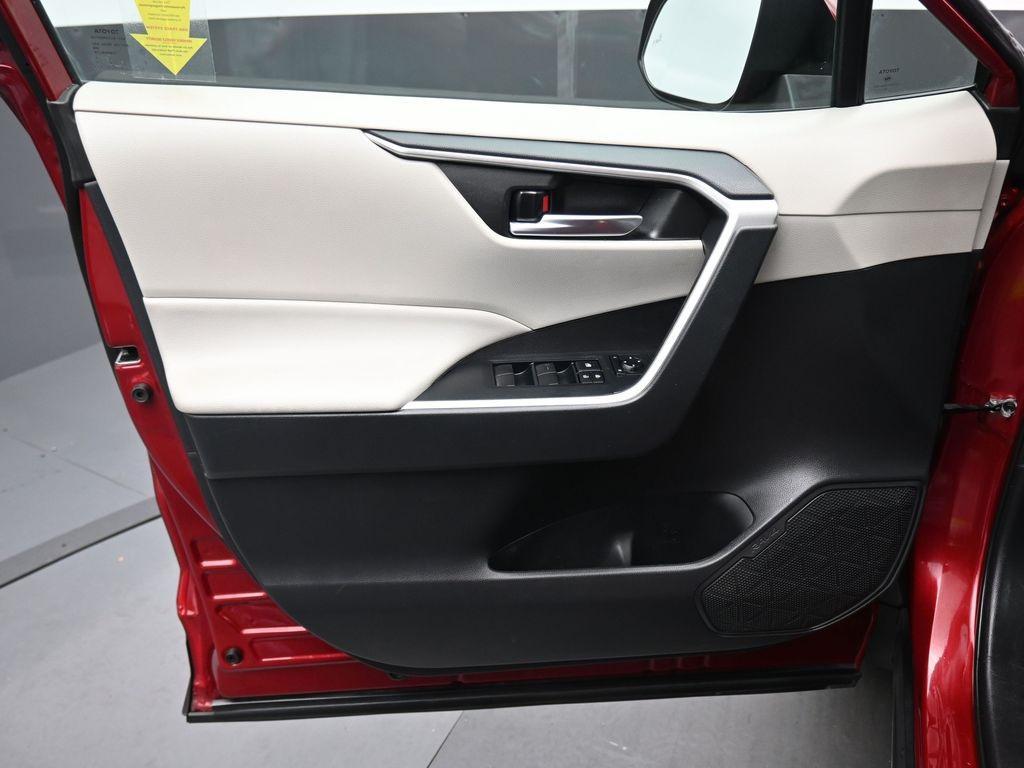 used 2021 Toyota RAV4 car, priced at $23,988