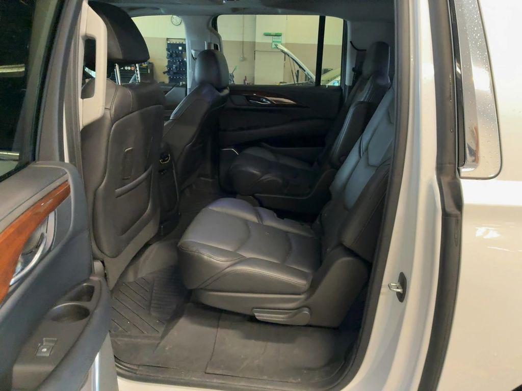 used 2019 Cadillac Escalade ESV car, priced at $34,988