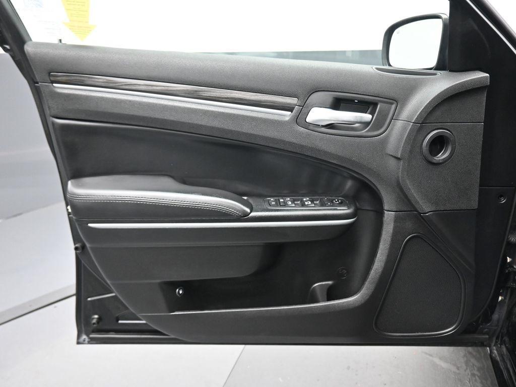 used 2019 Chrysler 300 car, priced at $19,998