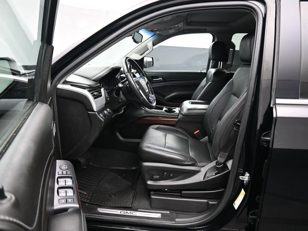 used 2020 GMC Yukon car, priced at $22,988