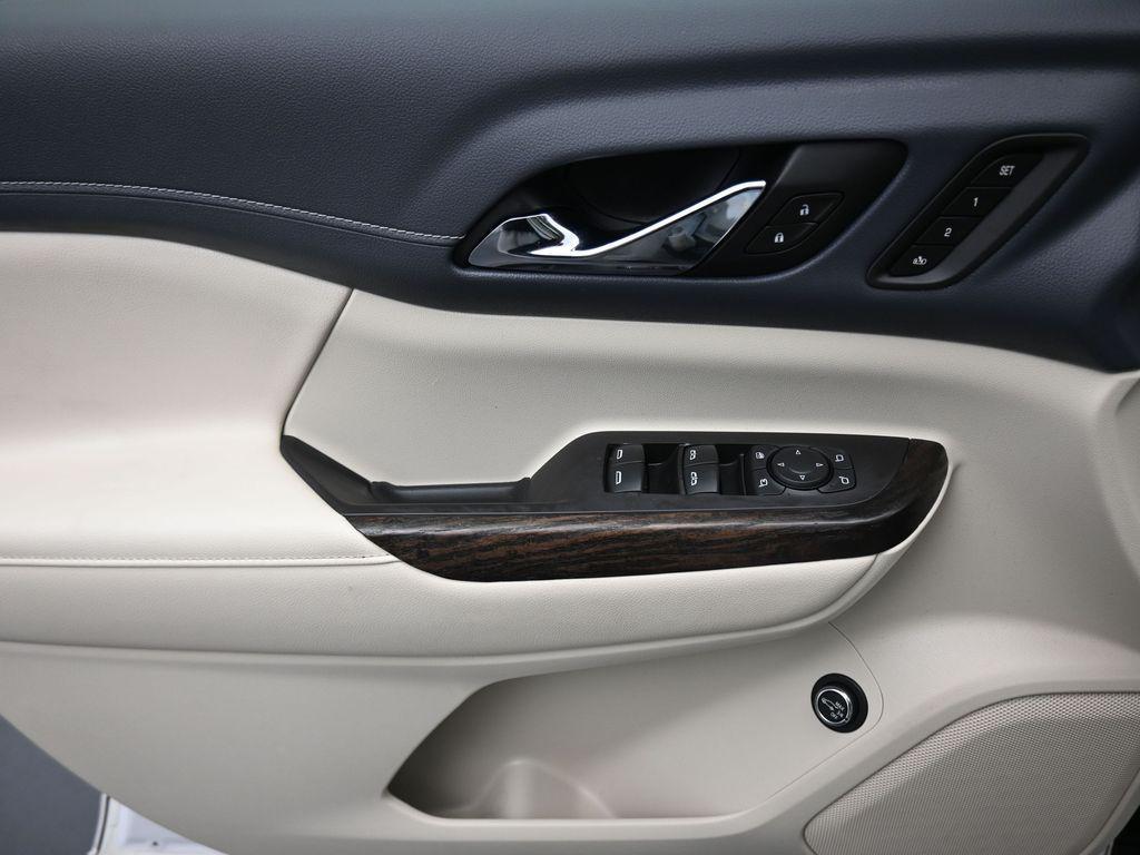 used 2020 GMC Acadia car, priced at $25,998