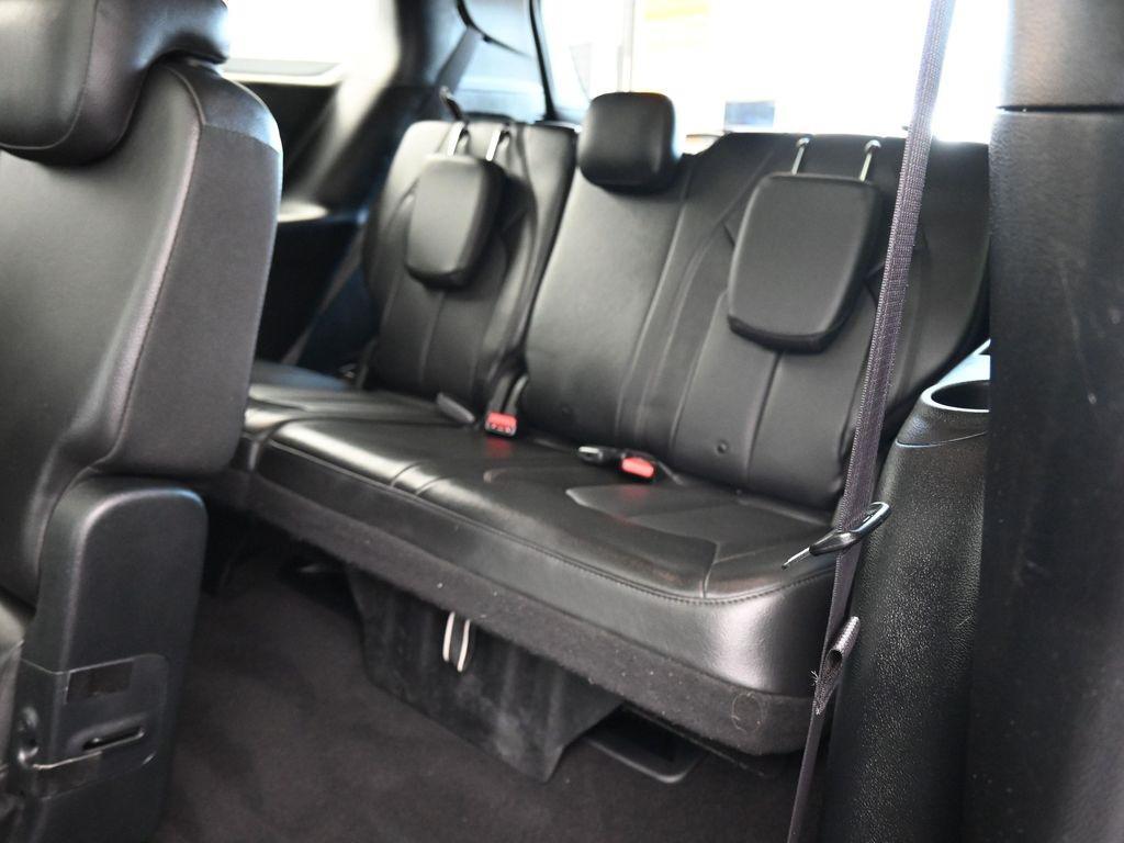 2020 Granite Crystal Metallic Clearcoat Chrysler Pacifica