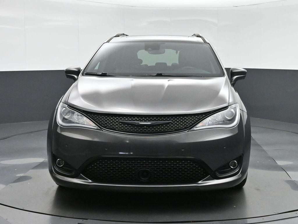 2020 Granite Crystal Metallic Clearcoat Chrysler Pacifica