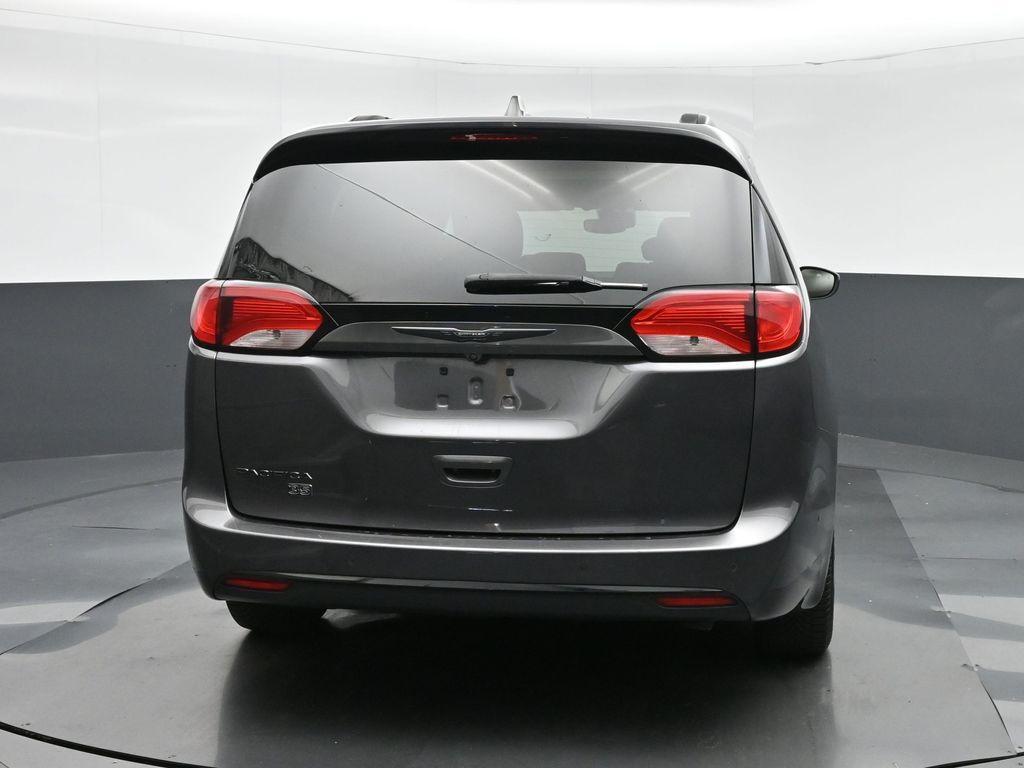 2020 Granite Crystal Metallic Clearcoat Chrysler Pacifica