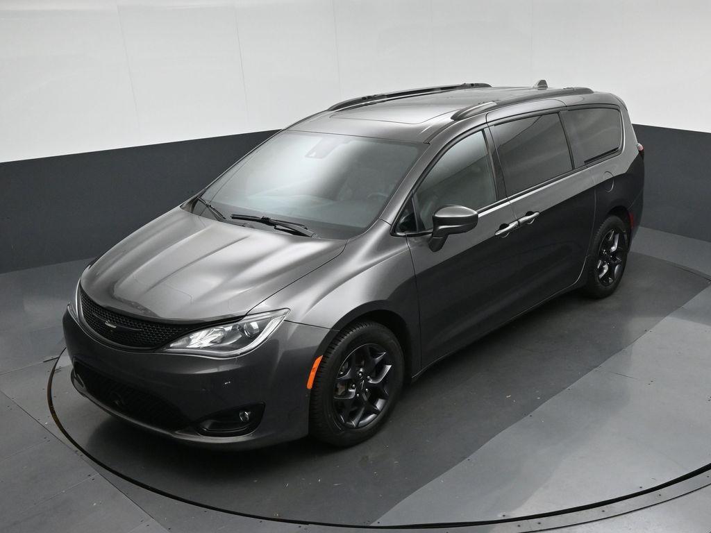 2020 Granite Crystal Metallic Clearcoat Chrysler Pacifica