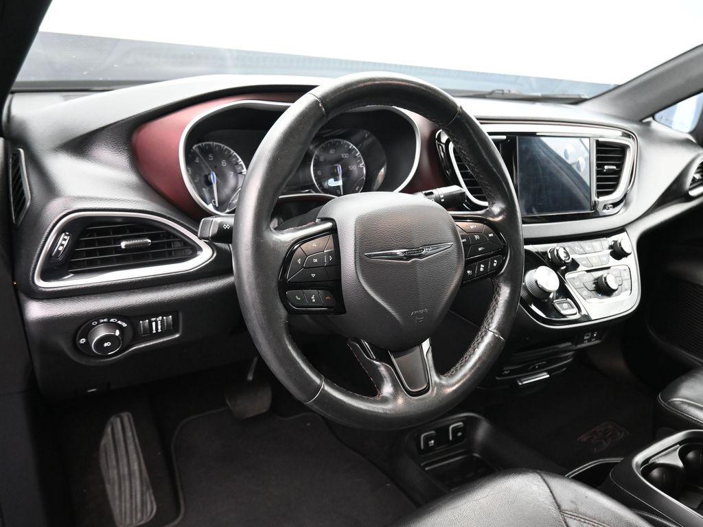 2020 Granite Crystal Metallic Clearcoat Chrysler Pacifica