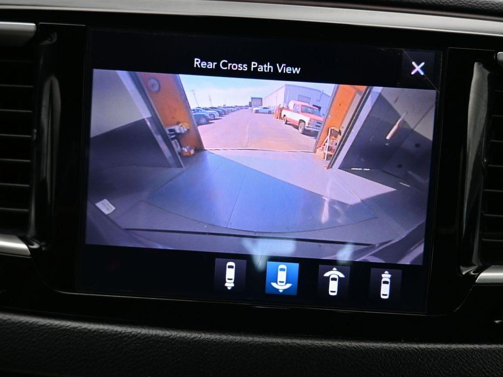 2020 Granite Crystal Metallic Clearcoat Chrysler Pacifica