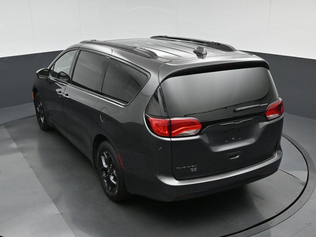 2020 Granite Crystal Metallic Clearcoat Chrysler Pacifica