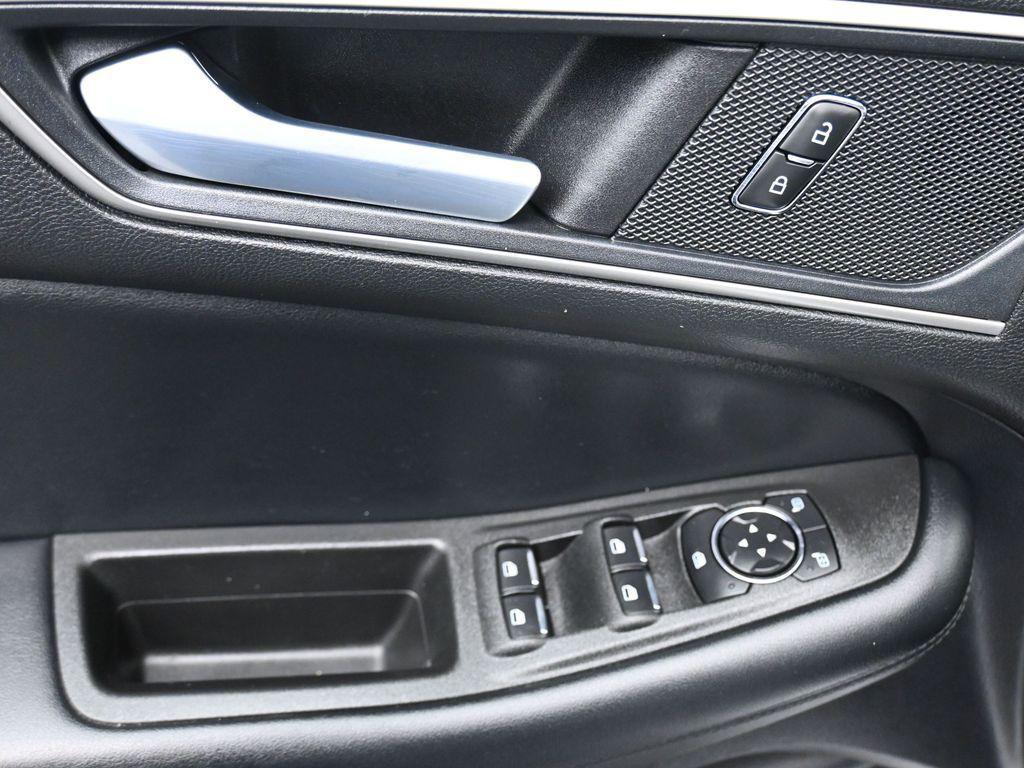 used 2022 Ford Edge car, priced at $19,988