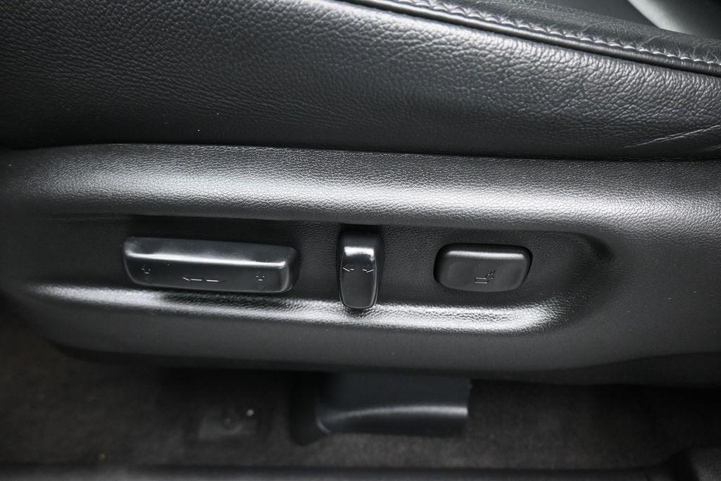 used 2022 Honda Pilot car, priced at $35,499