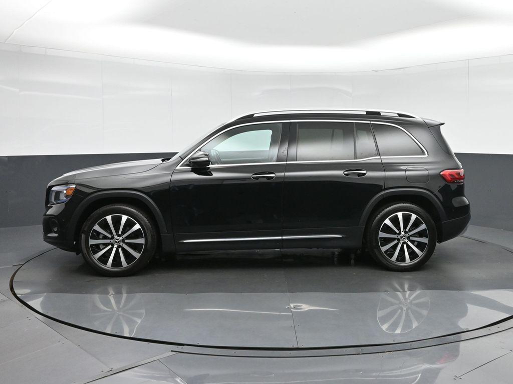 used 2021 Mercedes-Benz GLB 250 car, priced at $23,988