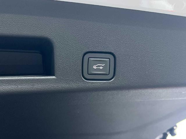 new 2026 GMC Acadia car, priced at $49,625