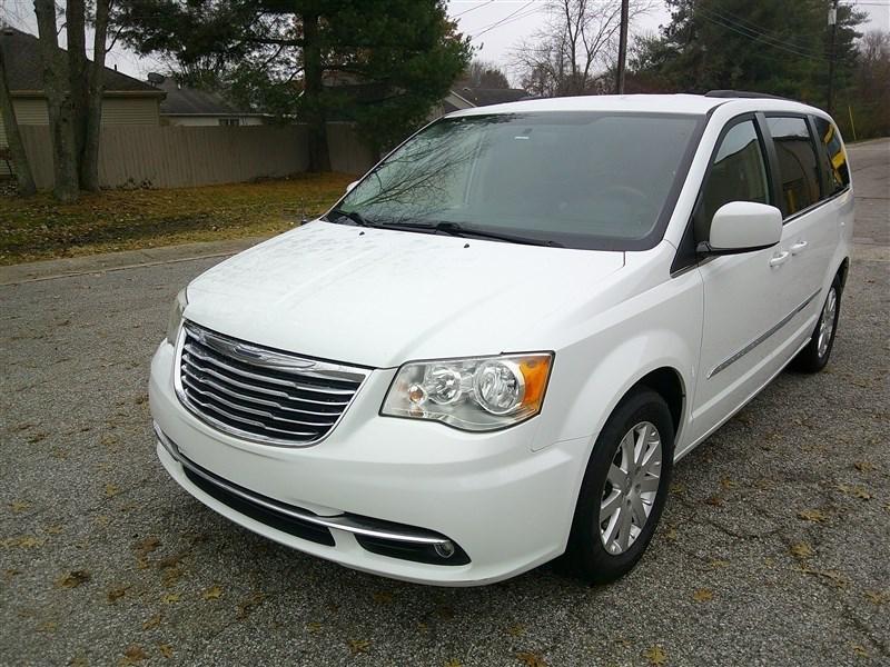 used 2016 Chrysler Town & Country car, priced at $13,980