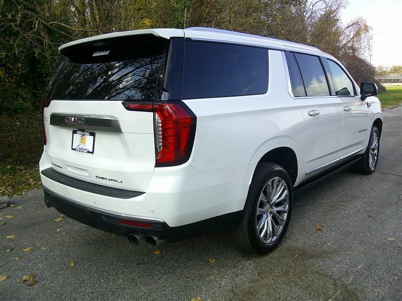 used 2022 GMC Yukon XL car, priced at $49,980