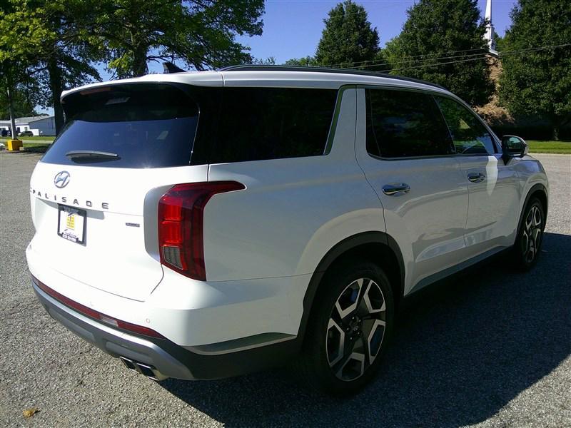 used 2024 Hyundai Palisade car, priced at $37,980