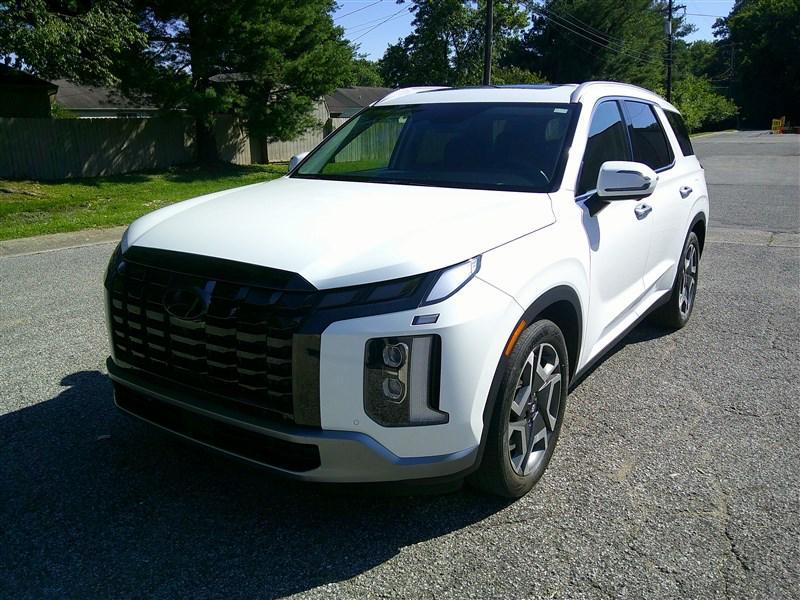 used 2024 Hyundai Palisade car, priced at $37,980