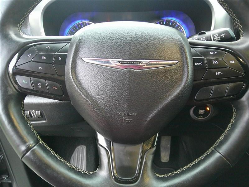 used 2018 Chrysler Pacifica car, priced at $15,980