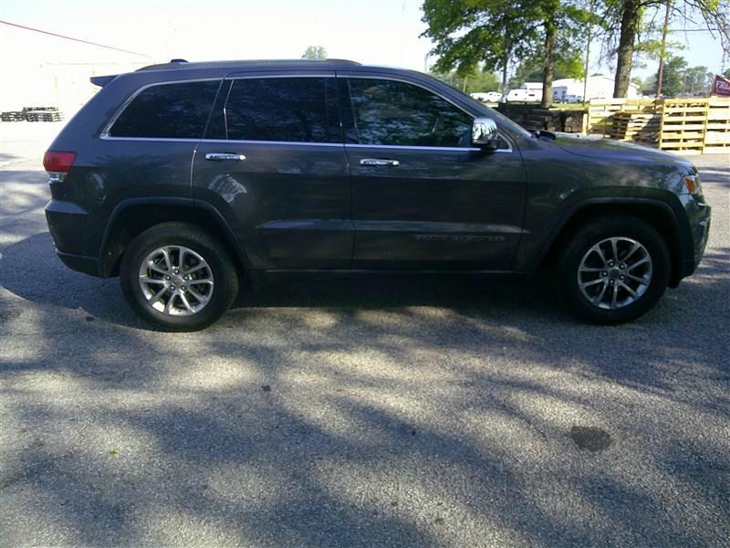 used 2015 Jeep Grand Cherokee car, priced at $10,980