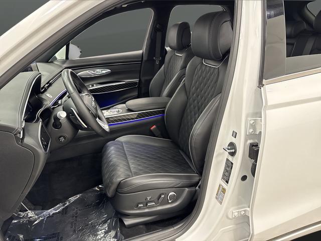 used 2025 Genesis GV70 car, priced at $50,895