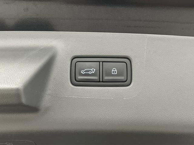 used 2024 Hyundai Santa Fe car, priced at $36,495