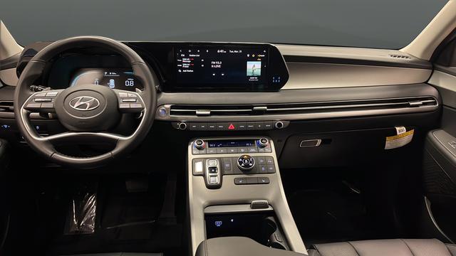 used 2025 Hyundai Palisade car, priced at $38,254