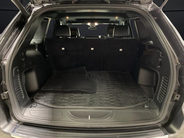 used 2021 Jeep Grand Cherokee car, priced at $22,185