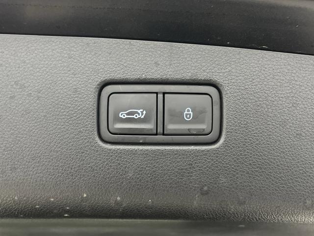 used 2025 Genesis GV70 car, priced at $40,895