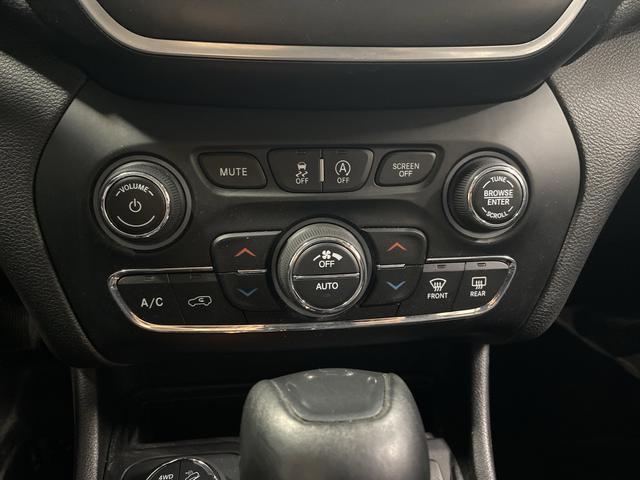 used 2019 Jeep Cherokee car, priced at $18,295