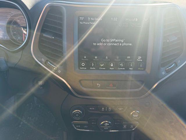 used 2019 Jeep Cherokee car, priced at $18,995