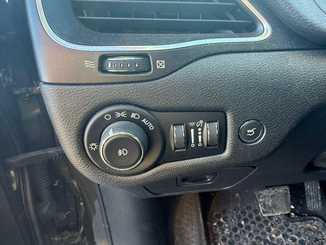 used 2019 Jeep Cherokee car, priced at $18,995