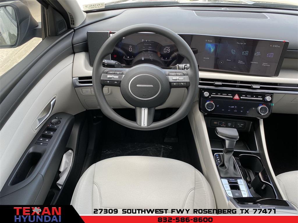 new 2025 Hyundai Tucson car, priced at $26,680