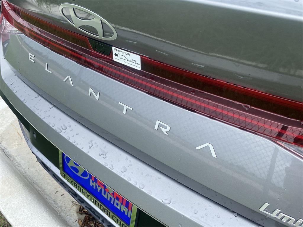 new 2024 Hyundai Elantra car, priced at $28,780