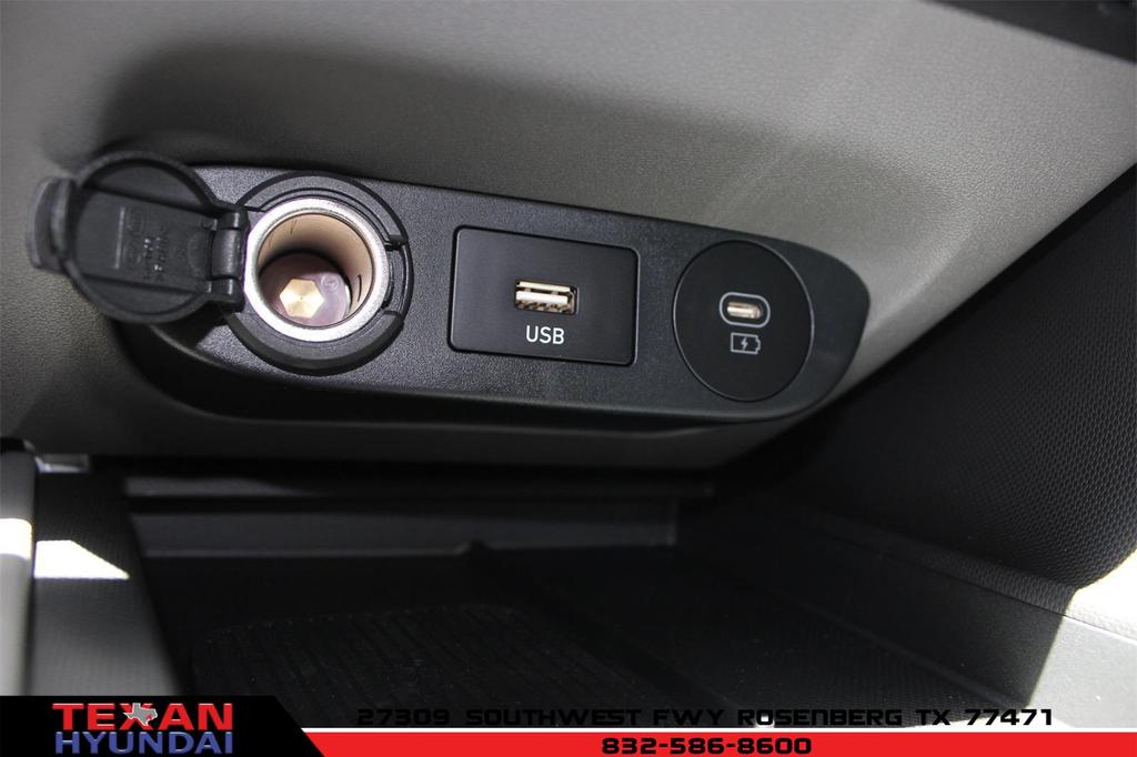 new 2025 Hyundai Elantra car, priced at $21,235