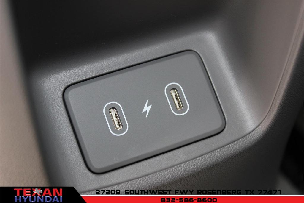 new 2025 Hyundai Elantra car, priced at $21,235