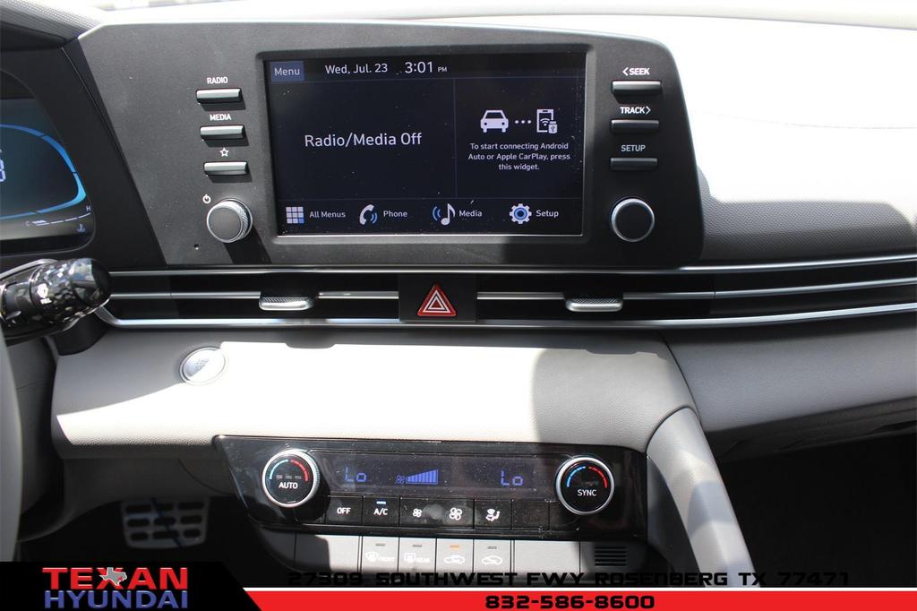 new 2025 Hyundai Elantra car, priced at $21,235