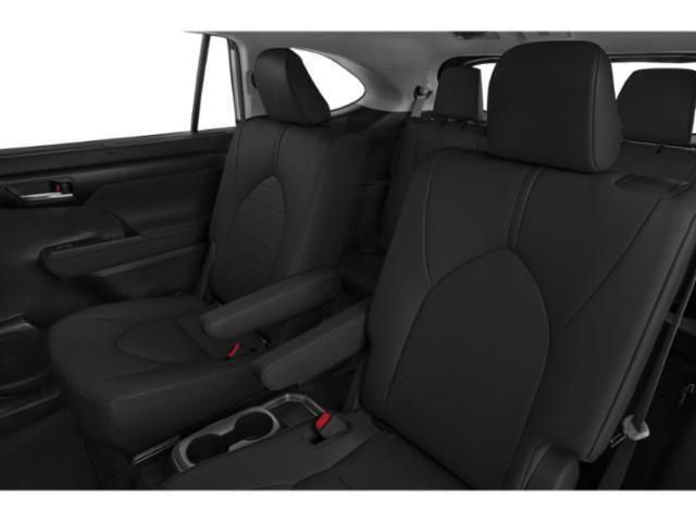 used 2021 Toyota Highlander car, priced at $32,499