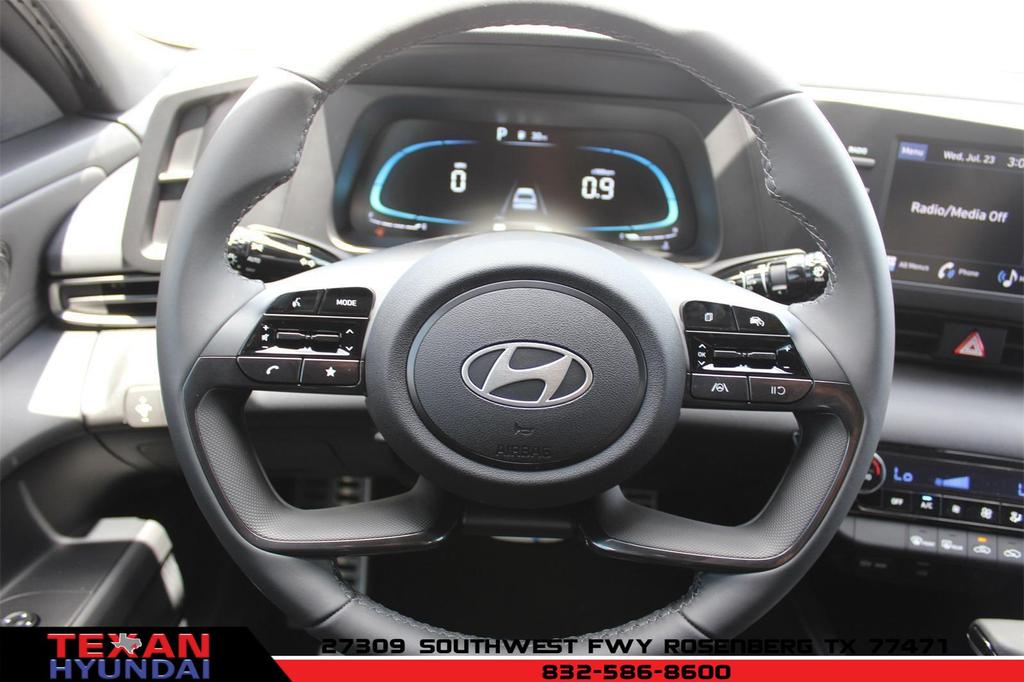 new 2025 Hyundai Elantra car, priced at $21,165