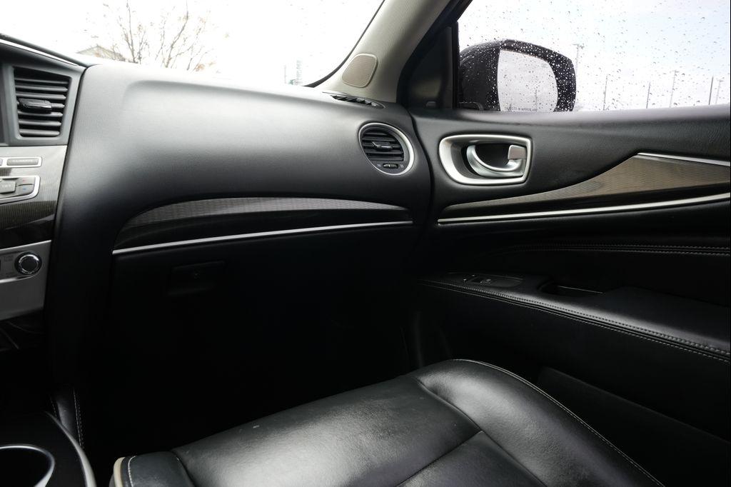 used 2019 INFINITI QX60 car, priced at $17,999