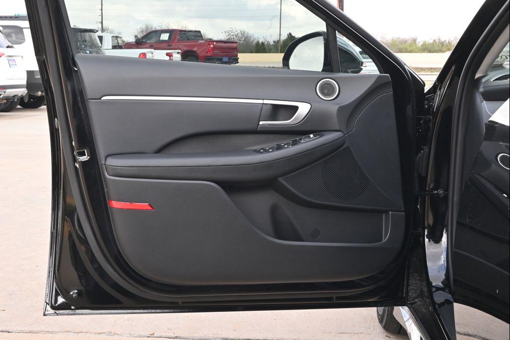 new 2026 Hyundai Sonata Hybrid car, priced at $33,119