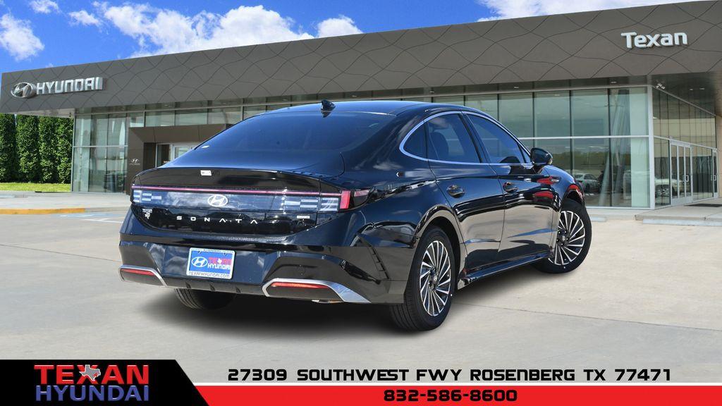 new 2026 Hyundai Sonata Hybrid car, priced at $33,406