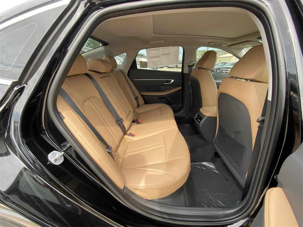 new 2025 Hyundai Sonata Hybrid car, priced at $36,952