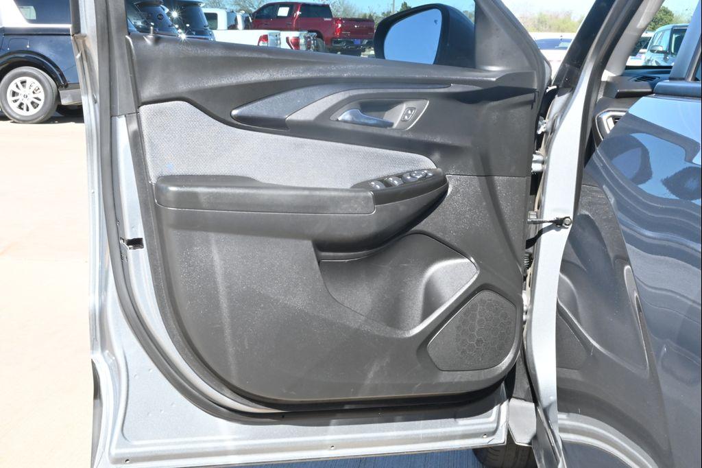 used 2023 Chevrolet TrailBlazer car, priced at $18,798