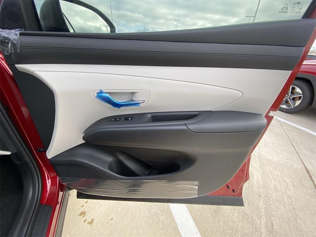 new 2025 Hyundai Tucson car, priced at $26,955