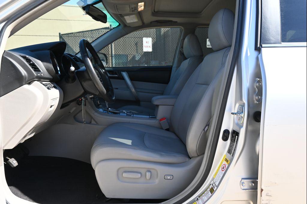 used 2011 Toyota Highlander car, priced at $9,998