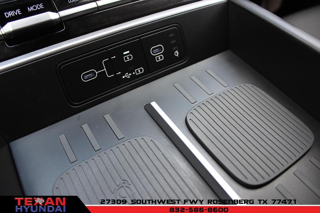 new 2025 Hyundai Santa Fe car, priced at $36,999