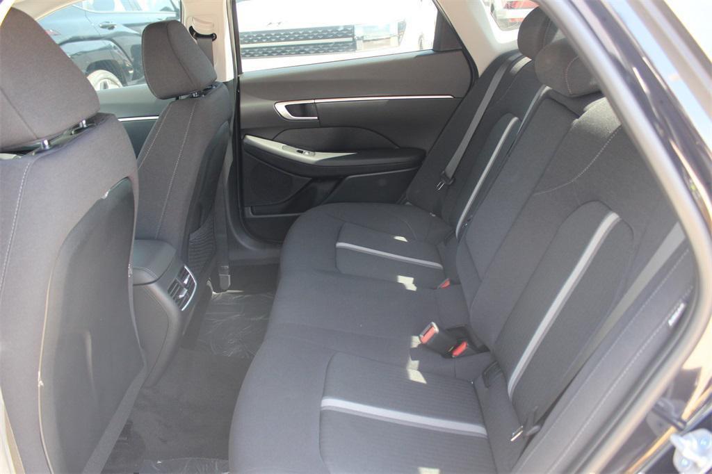 new 2025 Hyundai Sonata Hybrid car, priced at $31,052