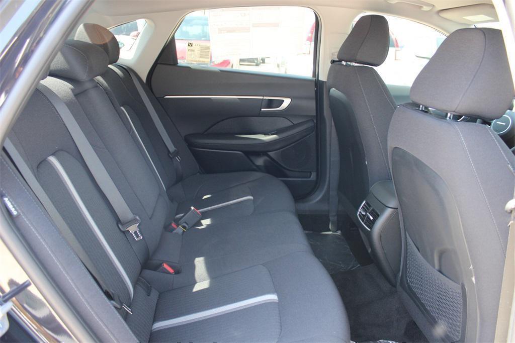 new 2025 Hyundai Sonata Hybrid car, priced at $31,052