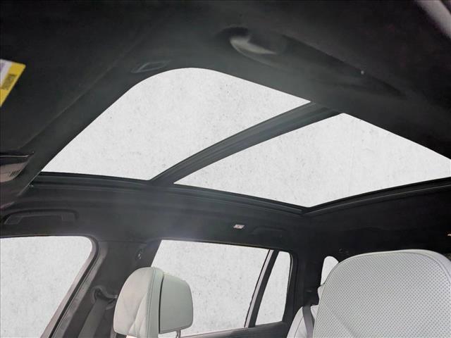 new 2026 BMW X7 car, priced at $92,465