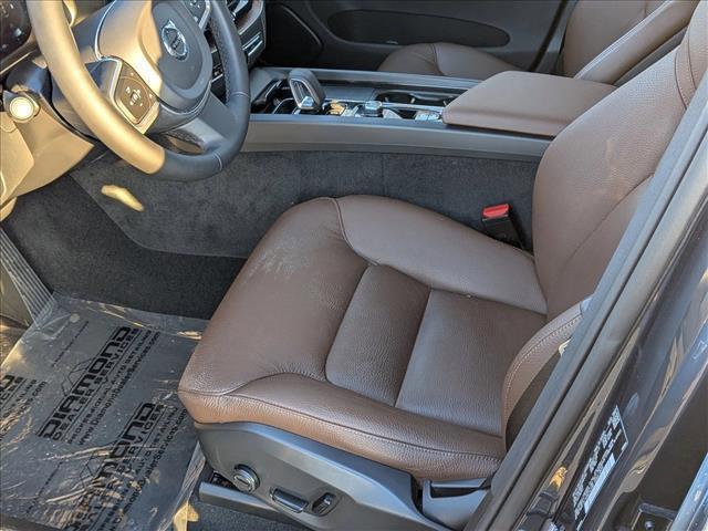 used 2022 Volvo XC60 car, priced at $28,997